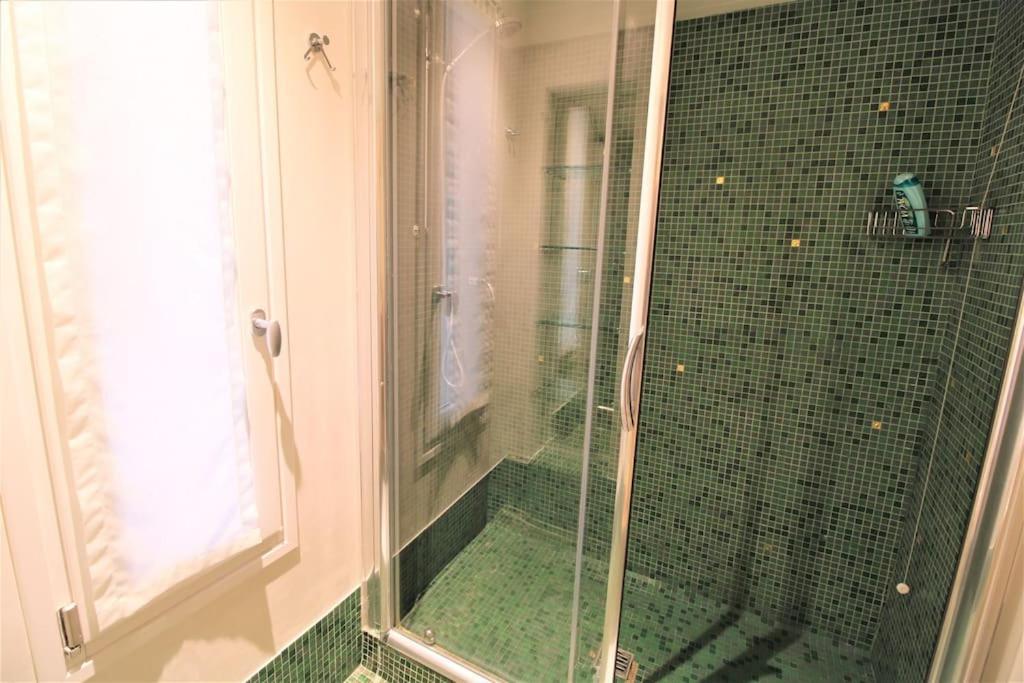 San Marco Charming Apartment With Canal View Венеція Екстер'єр фото